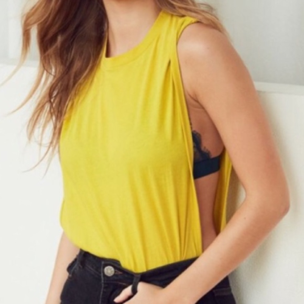 ❤️SOLD❤️BDG Yellow Gold Drop Armhole Muscle Tank Top - Picture 11 of 13